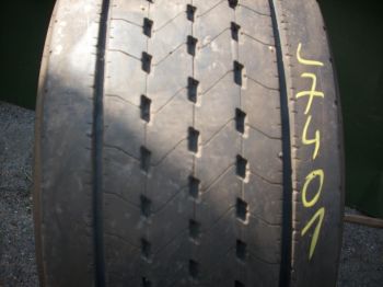 Opona ciężarowa używana 385-55R22.5 Goodyear KMAX S GEN-2 127401-0