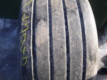 Opona ciężarowa używana 385-55R22.5 Goodyear KMAX T 123040-0