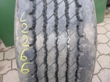 Opona ciężarowa używana 385-65R22.5 Bridgestone BIEŻNIKOWANA 122266-0