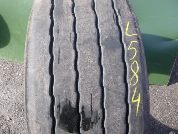Opona ciężarowa używana 385-65R22.5 Michelin BIEŻNIKOWANA 120584-0