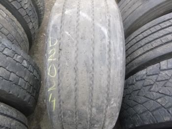Opona ciężarowa używana 385 55R22.5 Bridgestone BIEŻNIKOWANA 82024-0