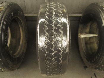 Opona ciężarowa używana 385 65R22.5 Continental BIEŻNIKOWANA 41958-0