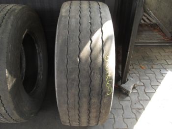 Opona ciężarowa używana 385 65R22.5 Goodyear BIEŻNIKOWANA 48769-0