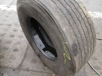 Opona ciężarowa używana 385 65R22.5 Goodyear BIEŻNIKOWANA 91719-0