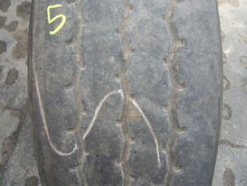 Opona ciężarowa używana 385 65R22.5 Pirelli BIEŻNIKOWANA 12274-0