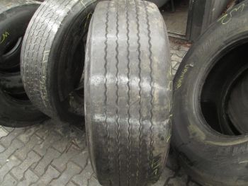 Opona ciężarowa używana 385 65R22.5 Pirelli BIEŻNIKOWANA 31597-0