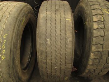 Opona ciężarowa używana 385 65R22.5 Pirelli BIEŻNIKOWANA 31815-0
