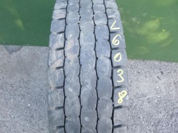 Opona ciężarowa używana 9.5R17.5 Kumho KRD02 126038-0