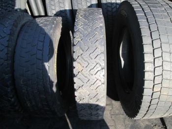 Opona ciężarowa używana 9R22.5 Dunlop SP304 22081-0