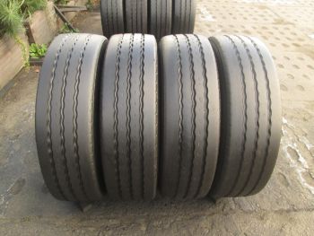 Opony ciężarowe używane 235-75R17.5 Goodyear KMAX T 312238-0