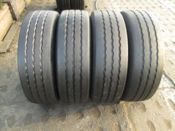 Opony ciężarowe używane 245-70R17.5 Goodyear KMAX T 313847-0